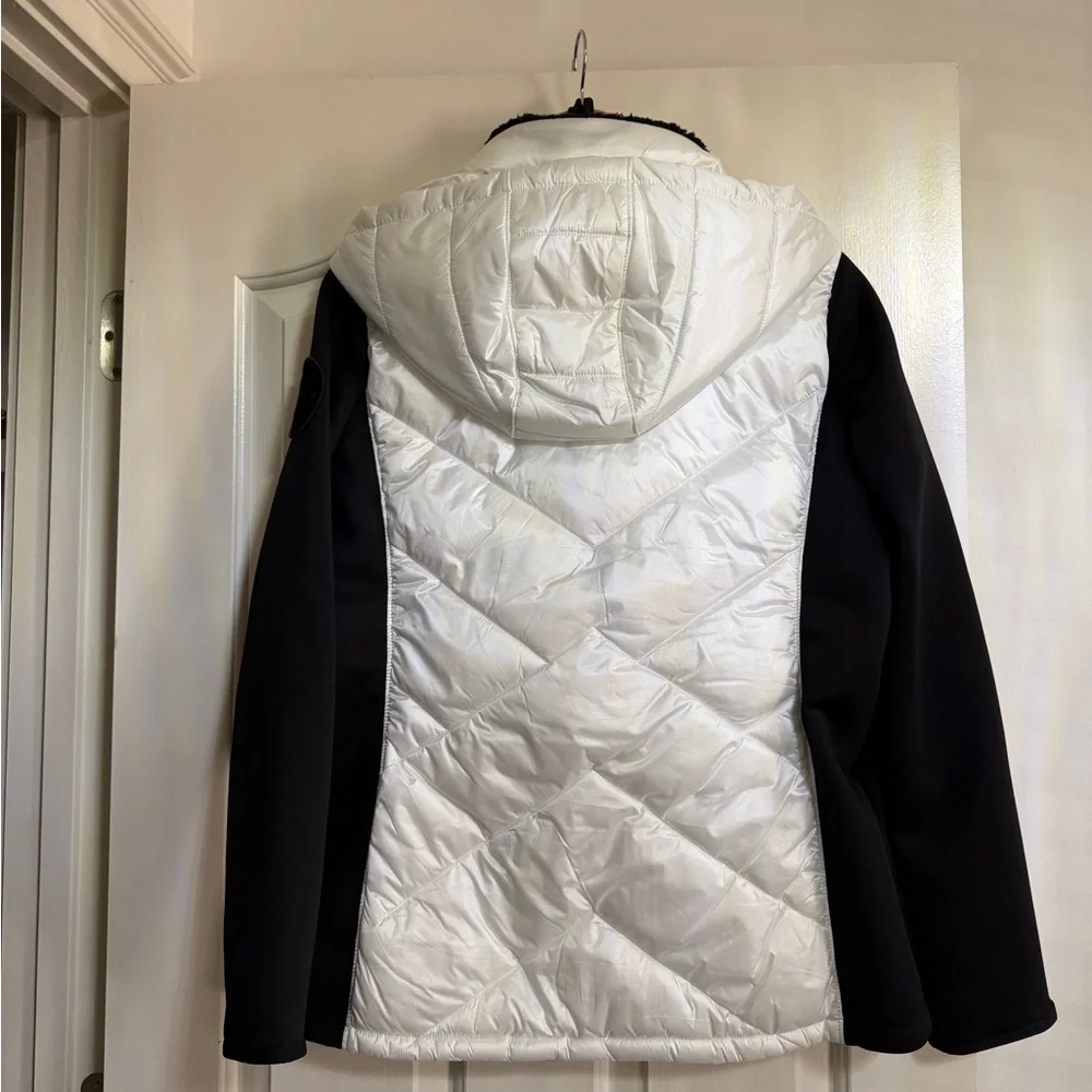 Calvin Klein Women's Two-Tone Puffer Jacket - Picture 2 of 4